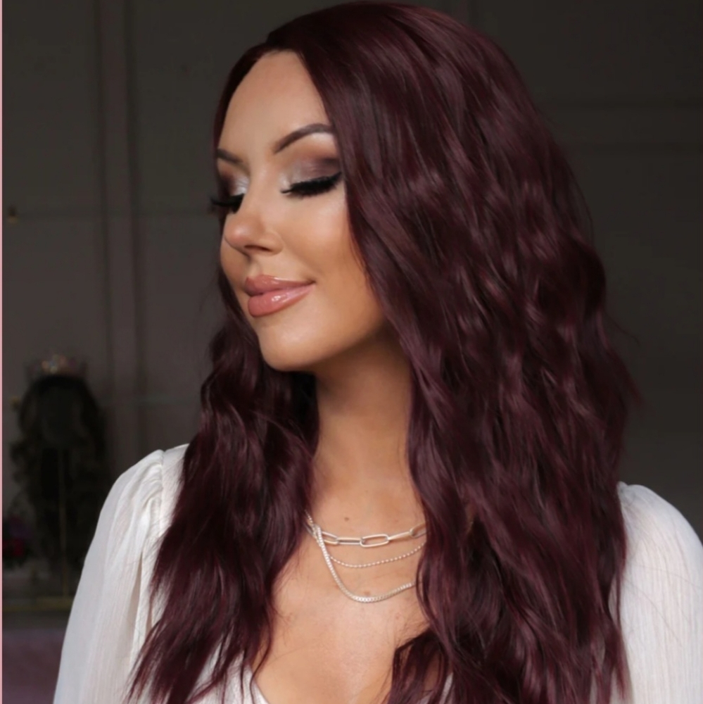 CSC "London" burgundy wig (petite)